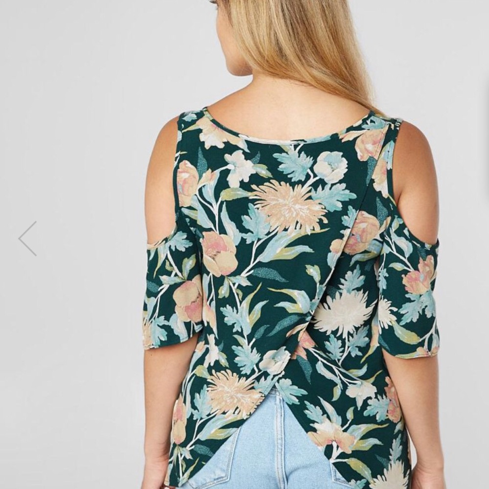 Beautiful Daytrip Top